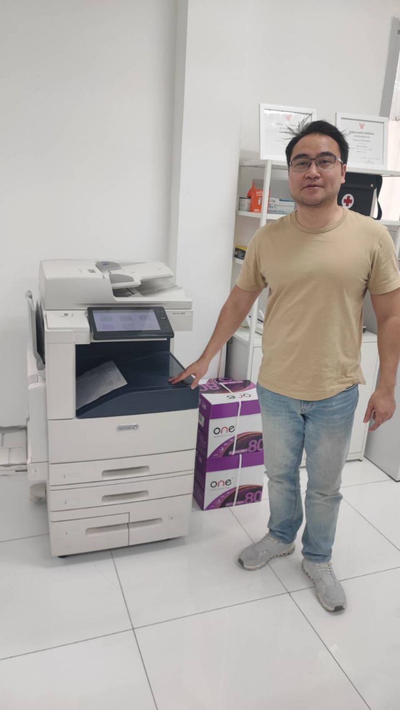 ลูกค้ารับมอบเครื่องถ่ายเอกสาร Xerox AltaLink พร้อมอุปกรณ์ครบชุด