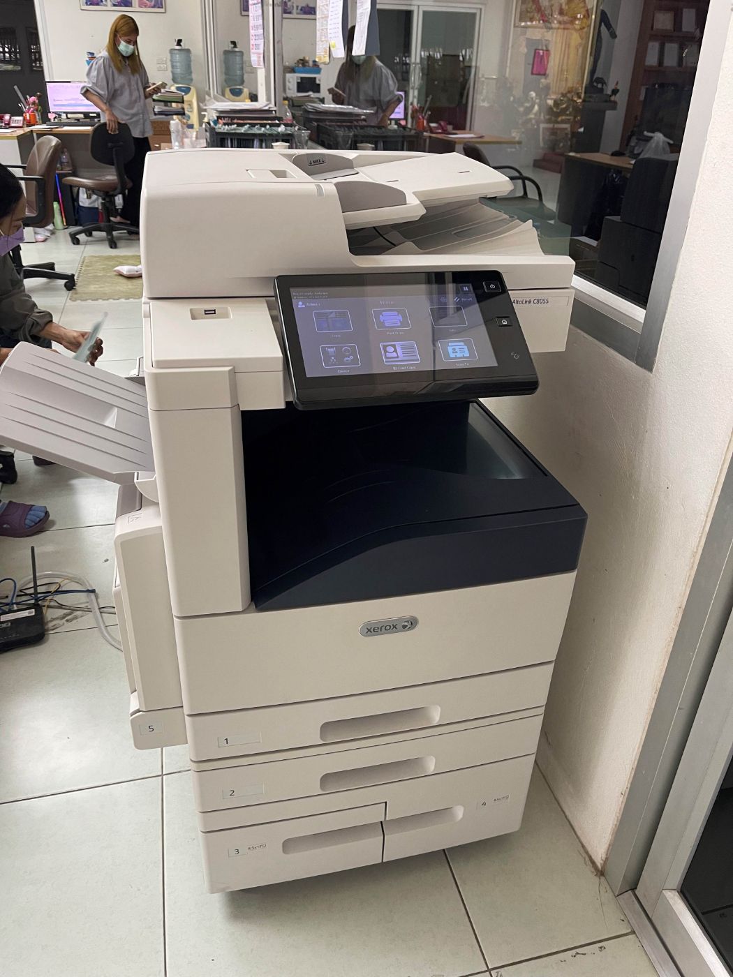 เช่าเครื่องถ่ายเอกสาร Xerox AltaLink C8055 - หน้าจอและสแกนเนอร์
