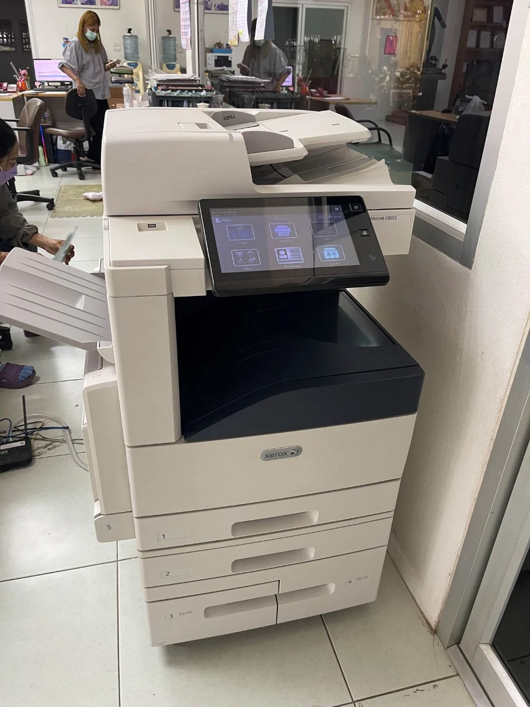 เช่าเครื่องถ่ายเอกสาร Xerox AltaLink C8055 - หน้าจอและสแกนเนอร์